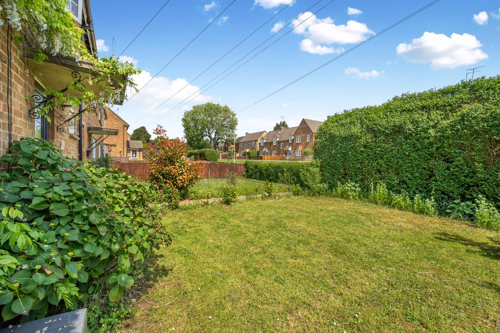 Tadmarton Road Bloxham